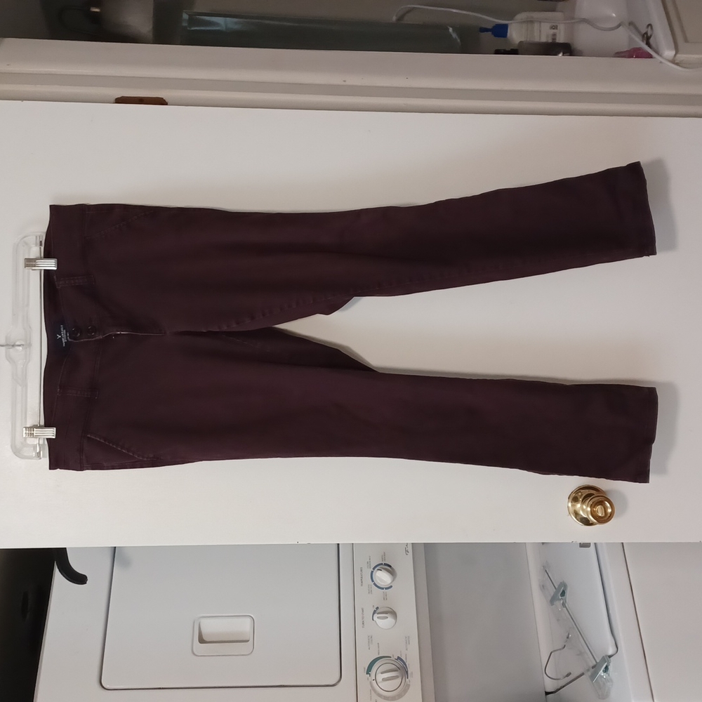 Skinny maroon American Eagle pants size 8